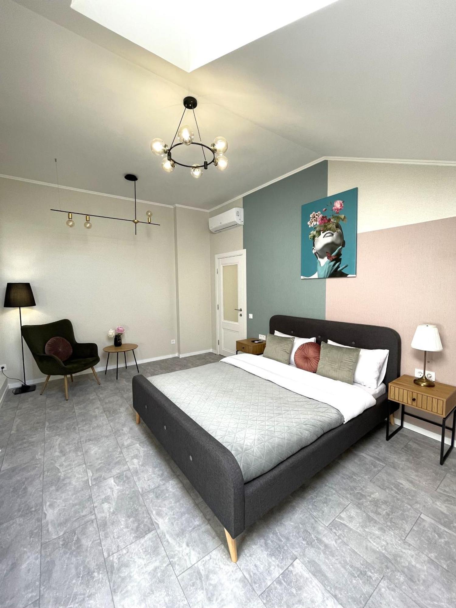 Modern Apartment, 5Mins To Rynok Square Lviv Ngoại thất bức ảnh