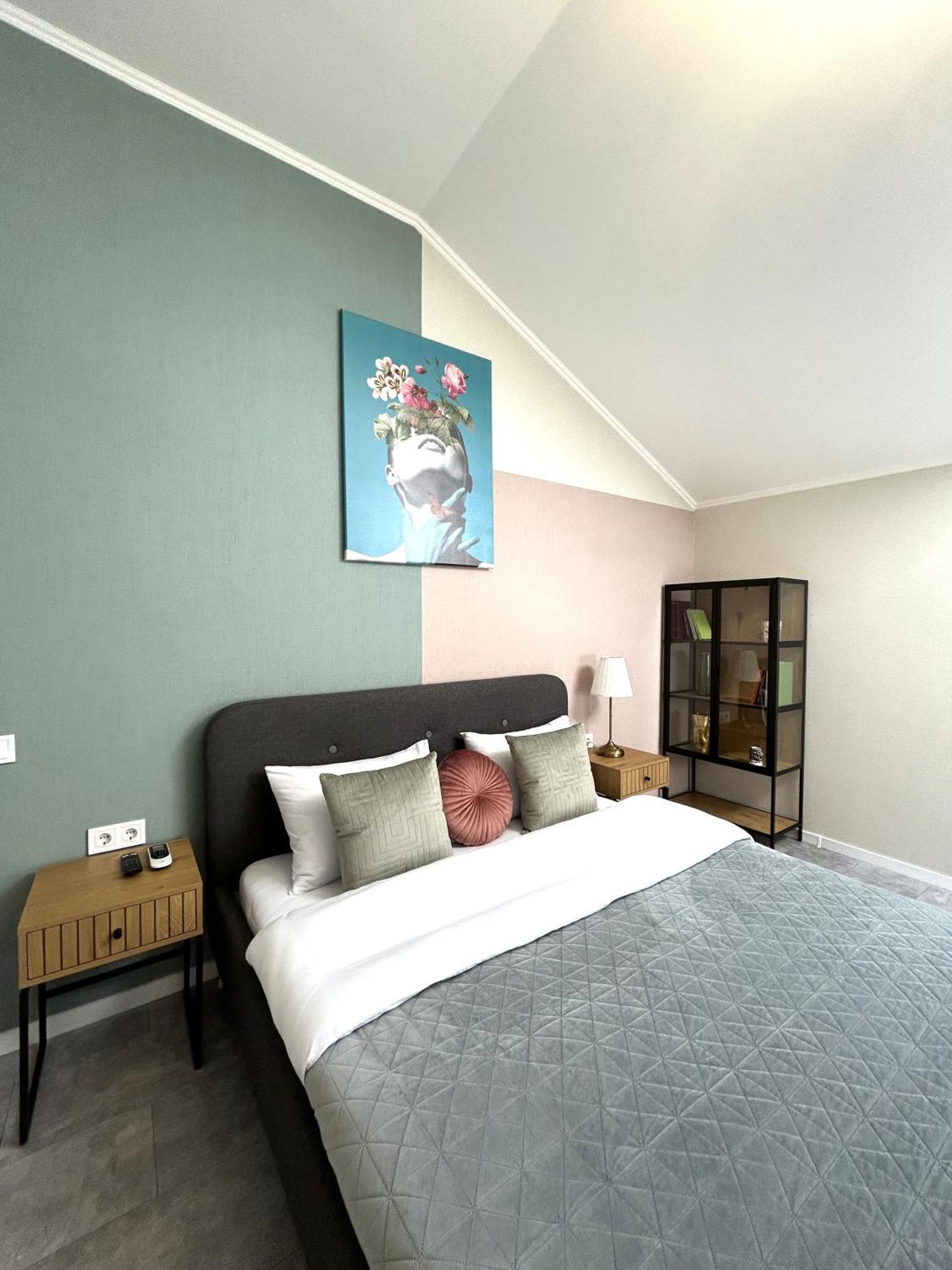 Modern Apartment, 5Mins To Rynok Square Lviv Ngoại thất bức ảnh